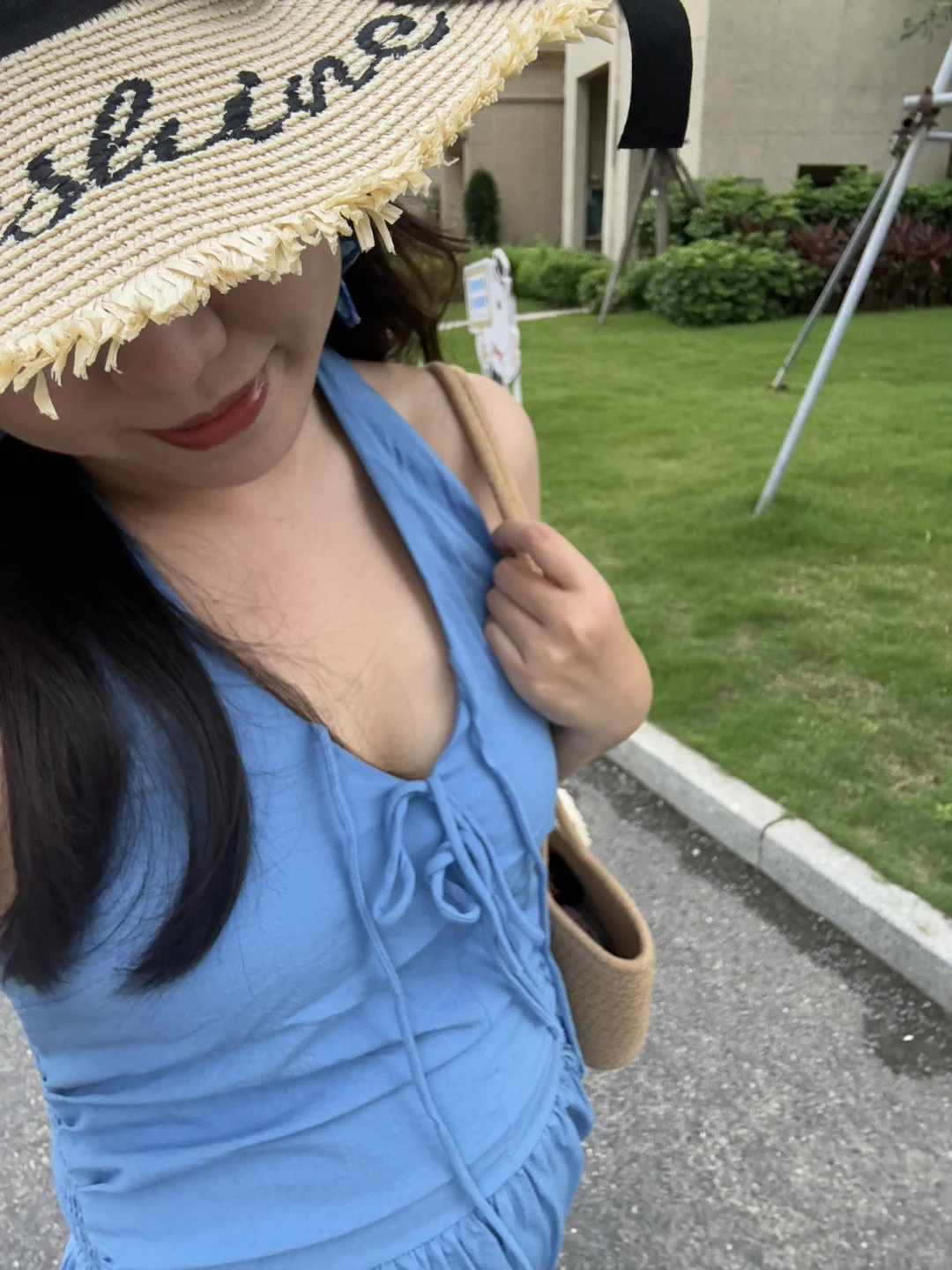 纯素人135斤超低成本海边出片显瘦穿搭分享
