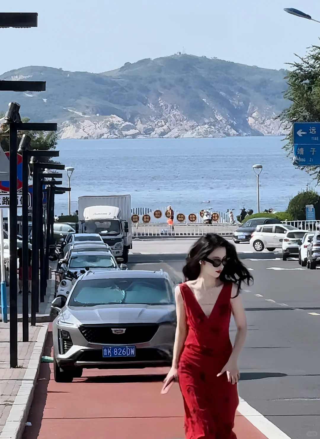 红与蓝