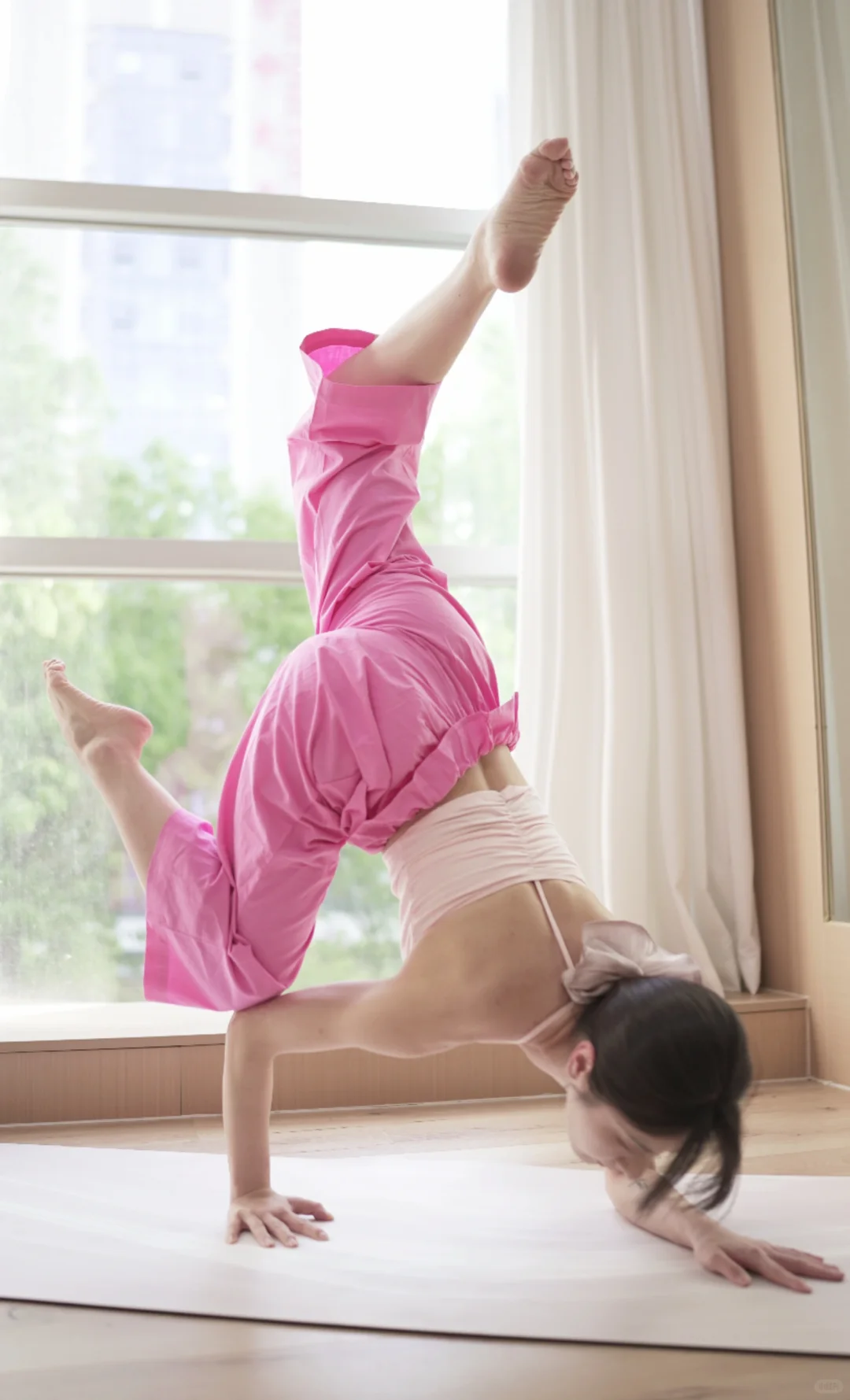 Yoga｜连呼吸里都带着草莓气泡水的清甜?
