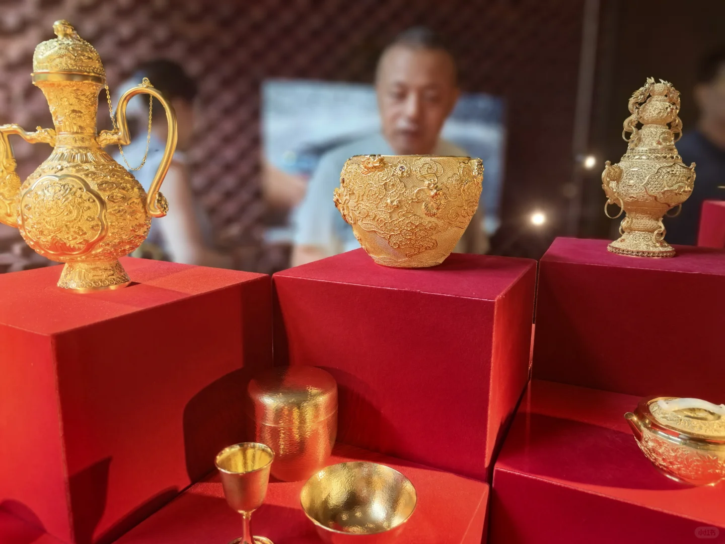 周大福VIP黄金珠宝展销