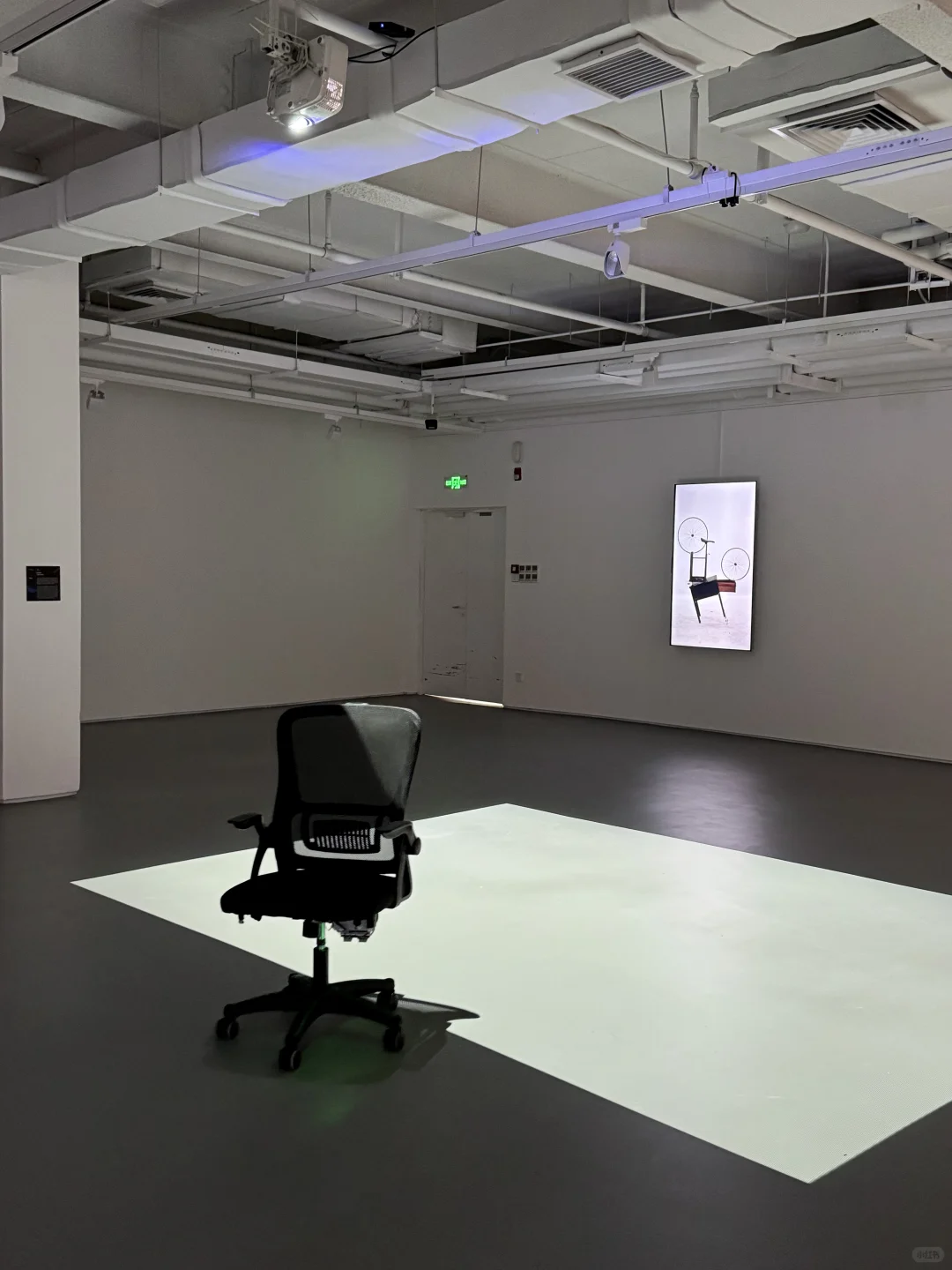 北京新展！！看到了会动的GIF