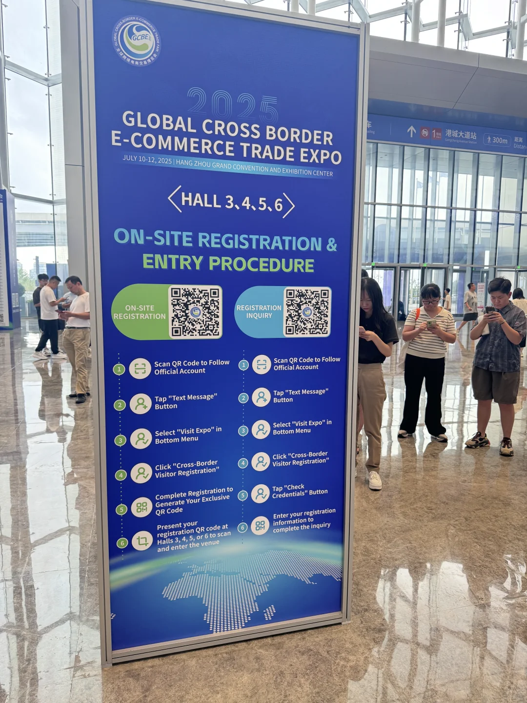 来客户展会拍素材啦！