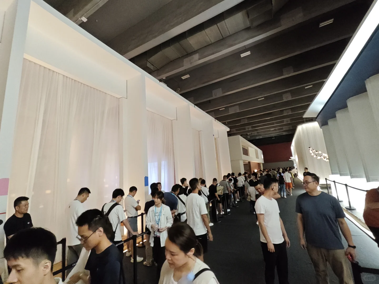 建博会是谁在习惯了排队