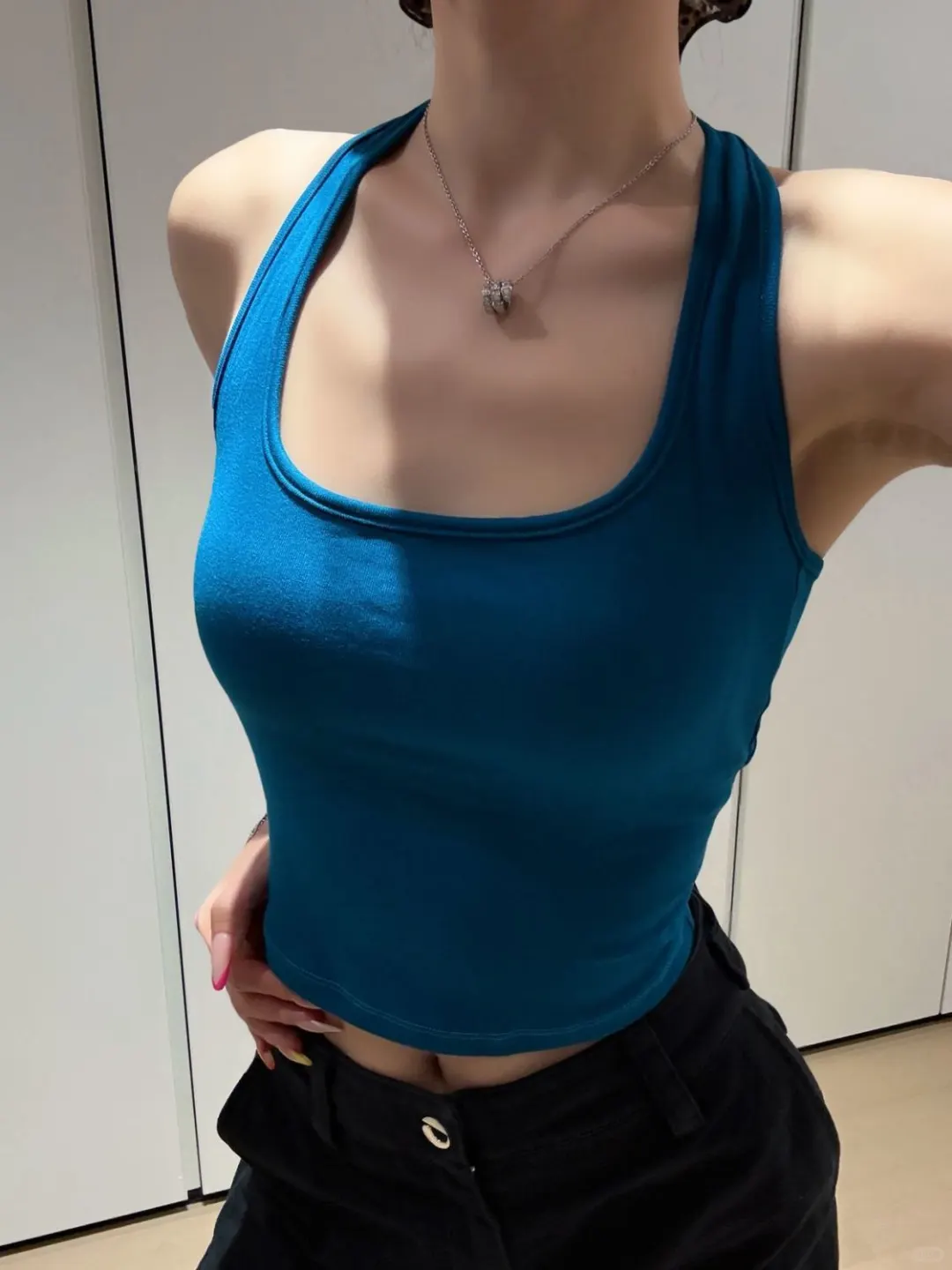 美式辣妹风背心！露背设计太撩人了