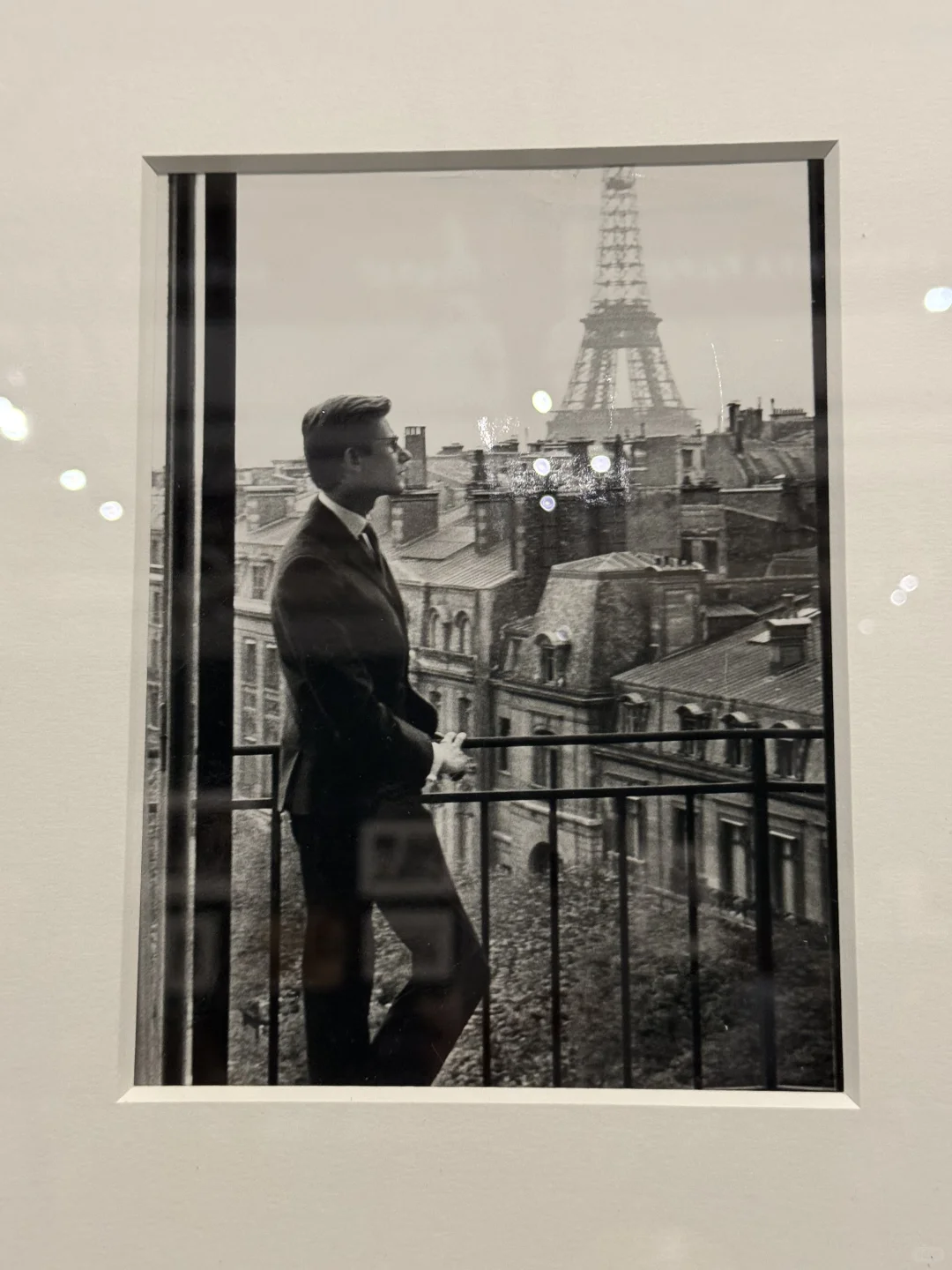 来阿尔勒摄影展找小众冷门展结果被YSL驯服