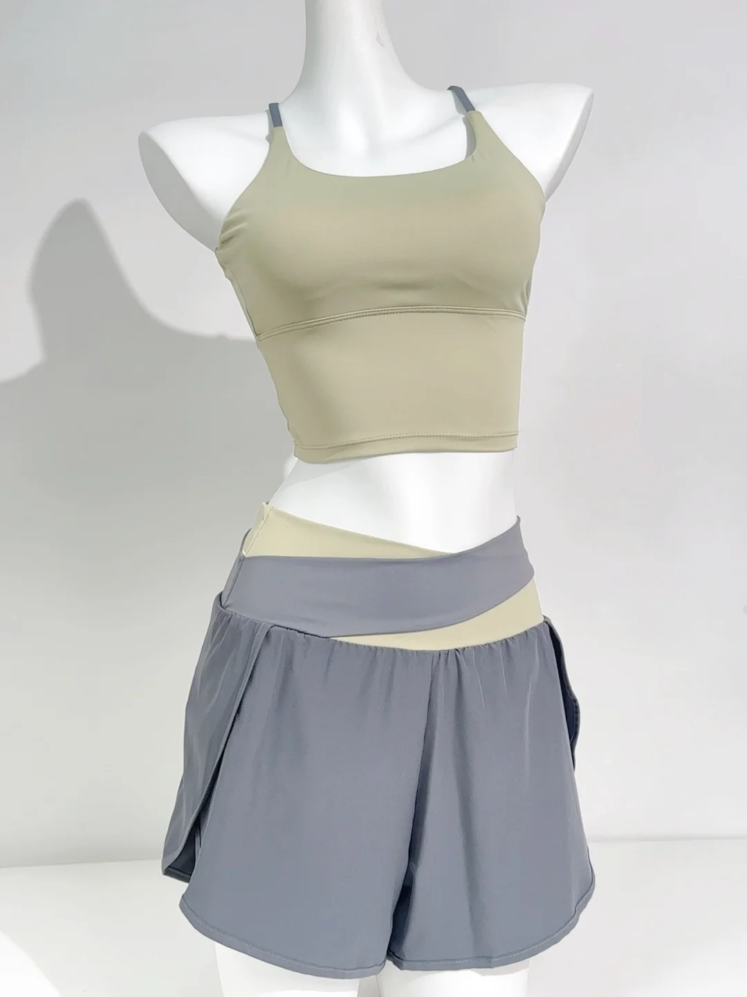 ????紫色瑜伽服yyds！23?随便入了件