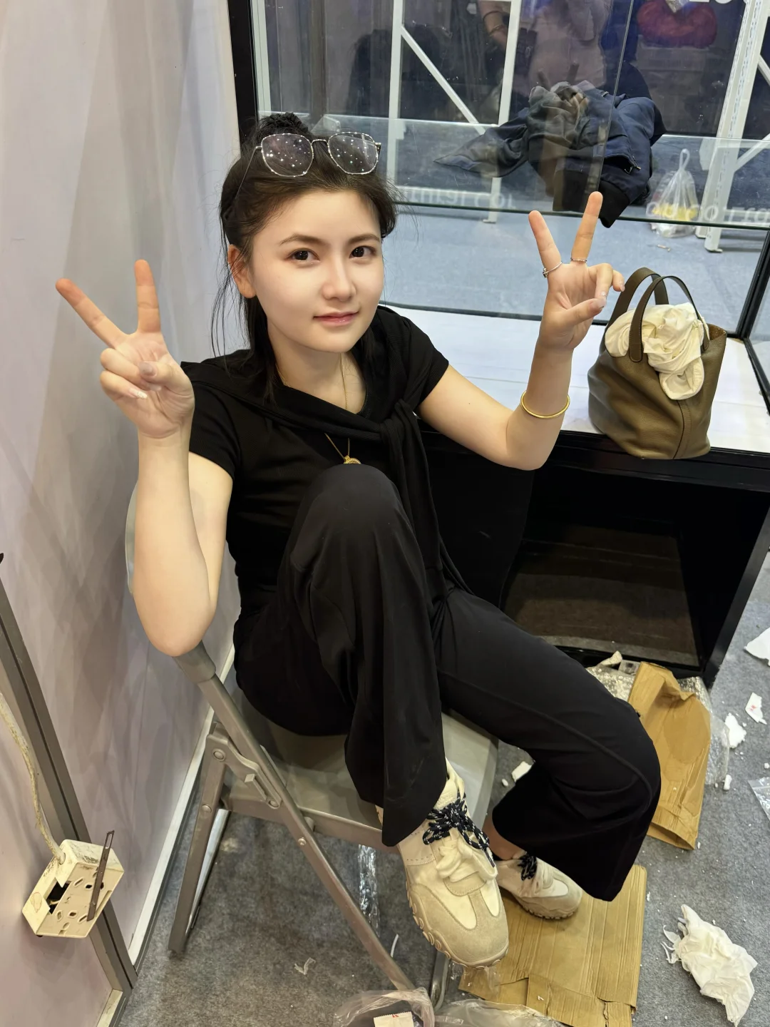 人家参展都是提前一年或者几个月准备…