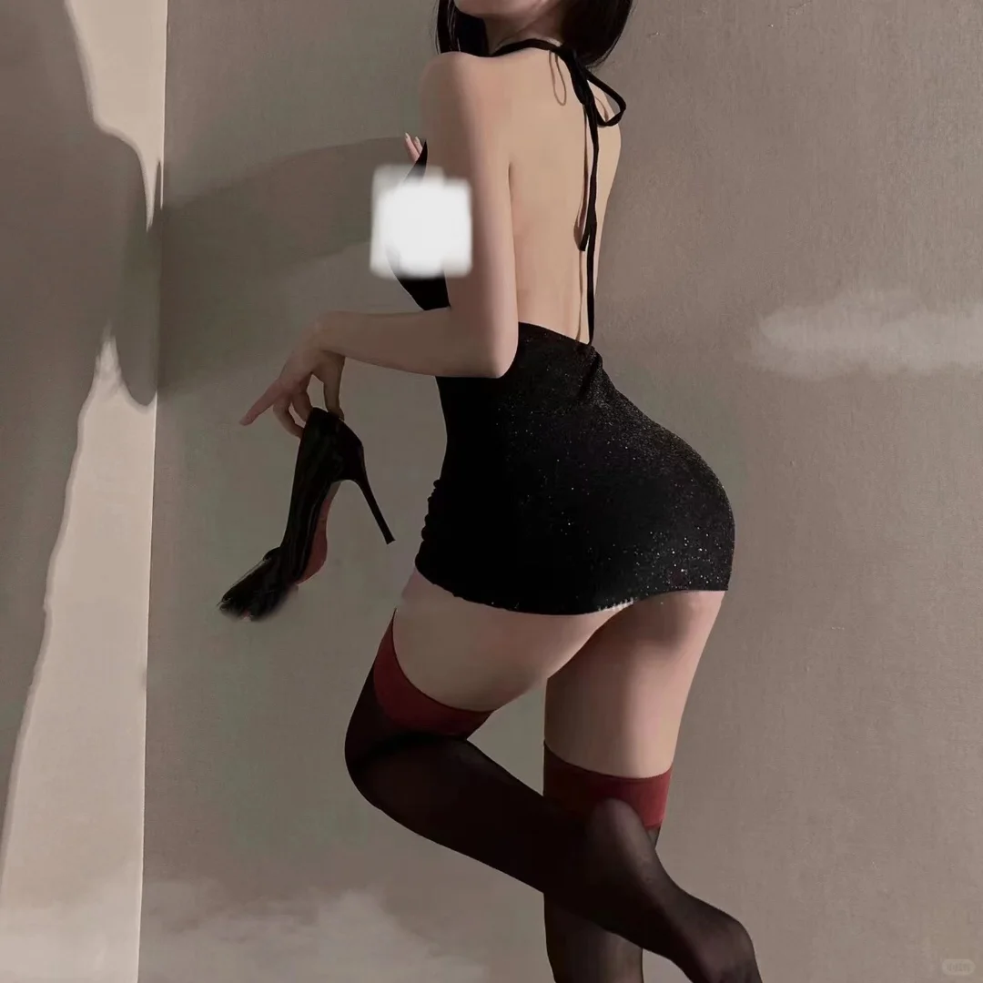 黑色蕾丝性感小黑裙～