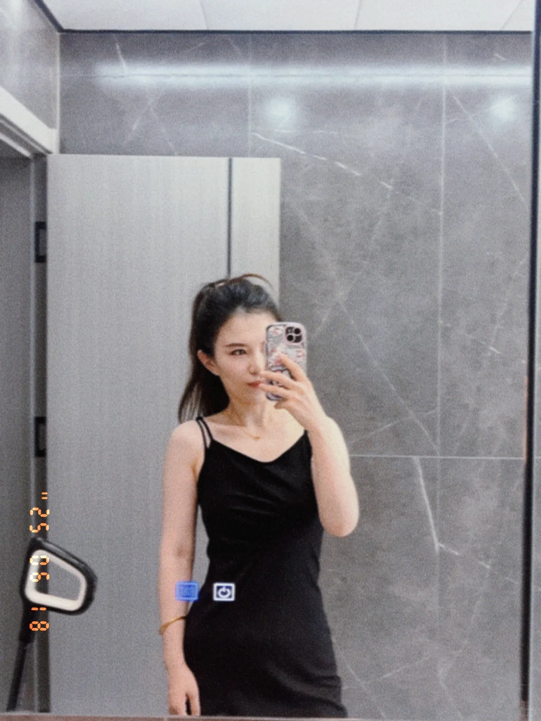 所以说你们觉得少妇应该________？