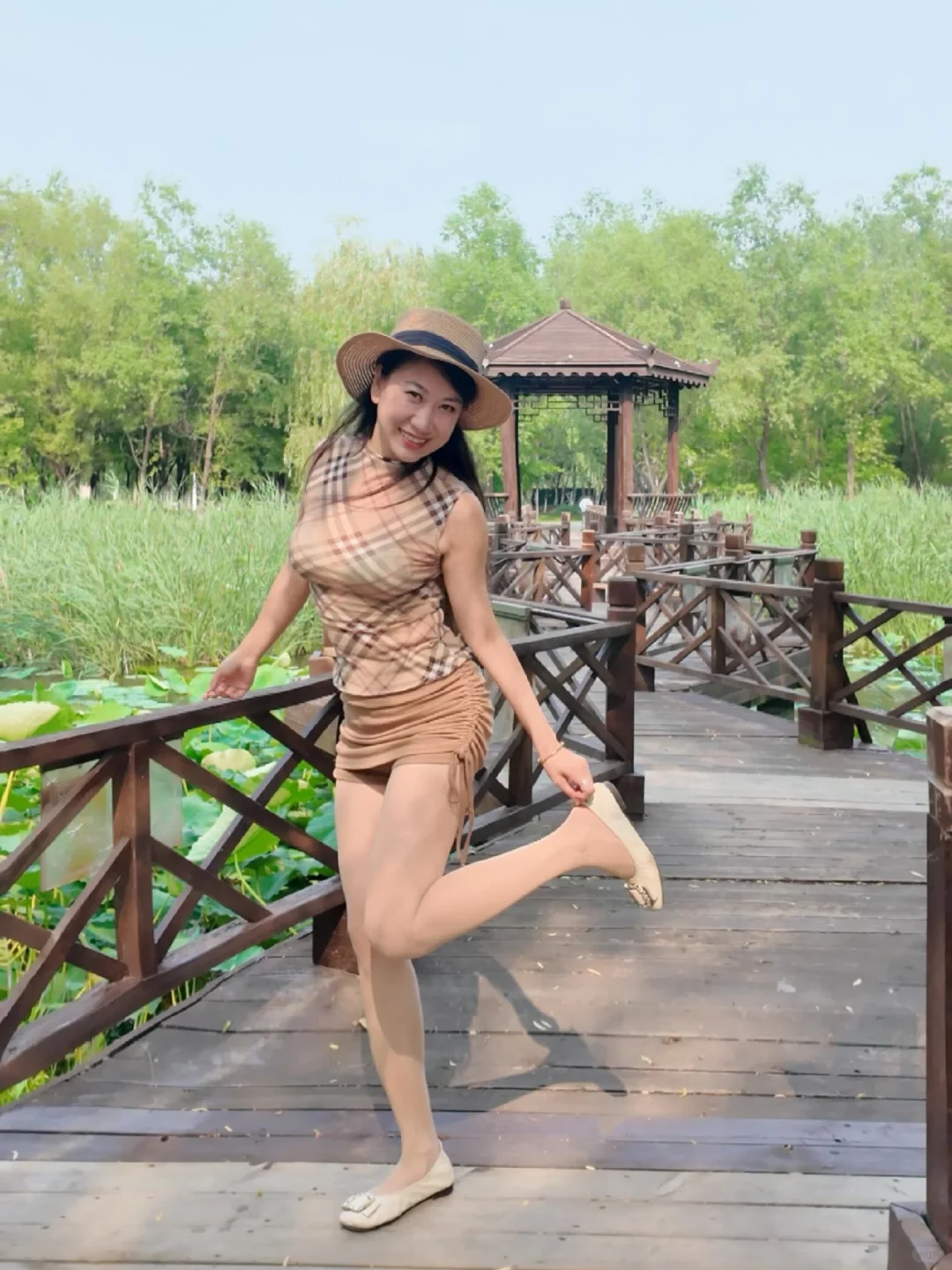 熟友投稿：韵味十足气质女人
