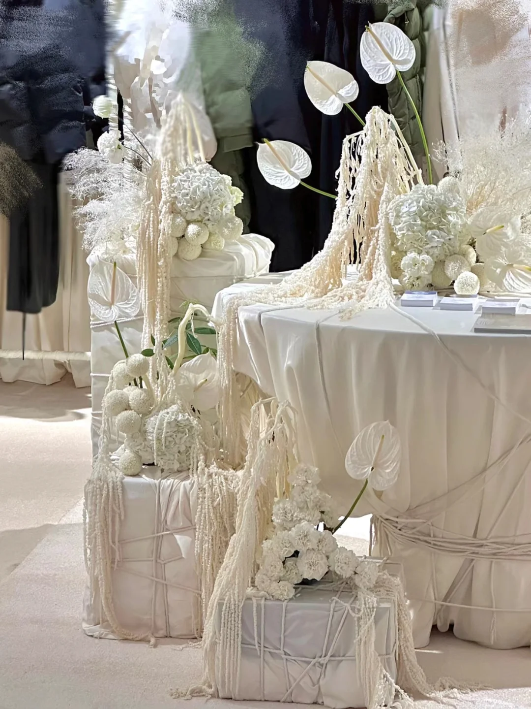 为KKKEEE冬季展会的展位设计与展陈