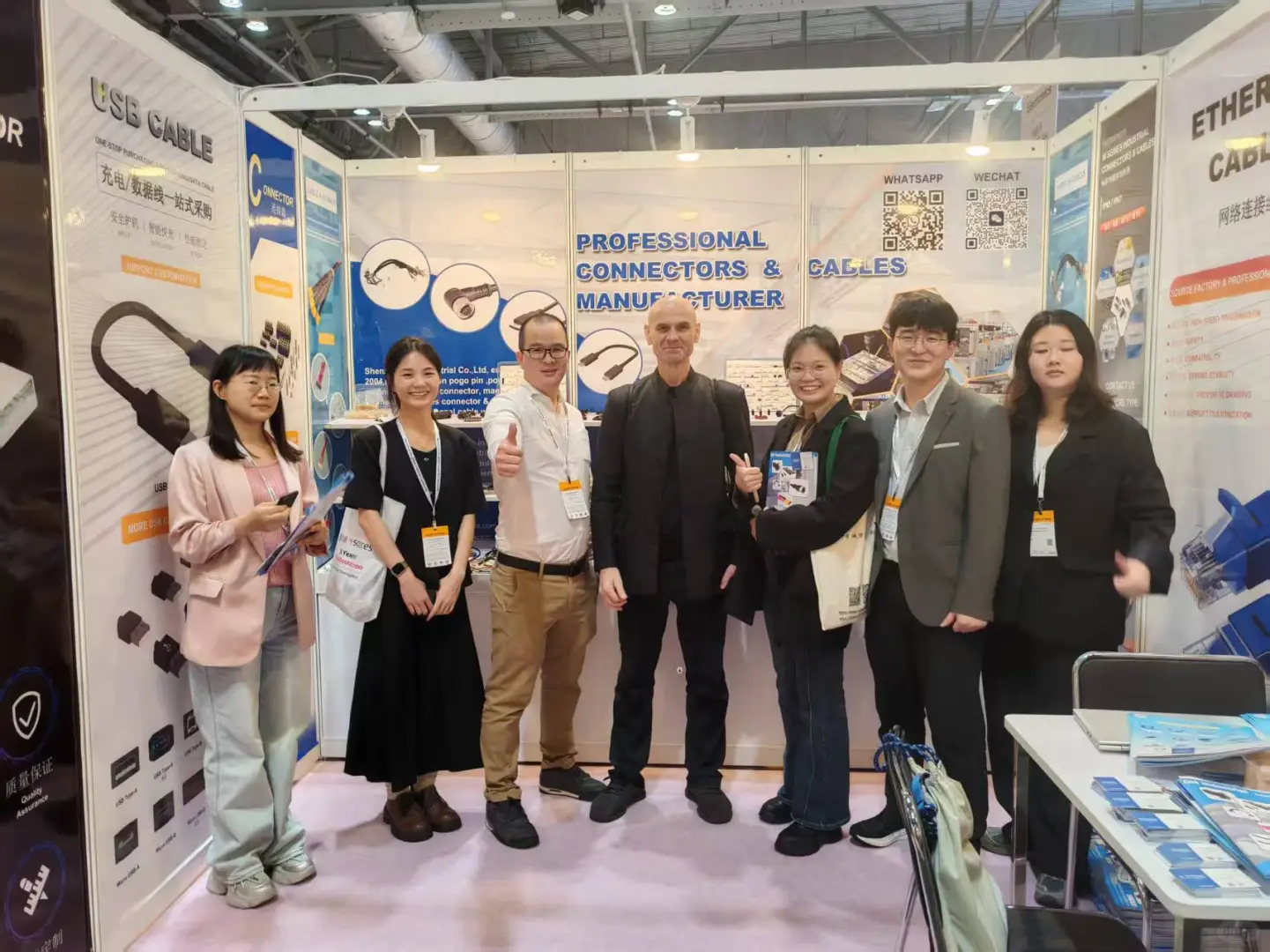 在香港??参展完的团队 收获五千万?