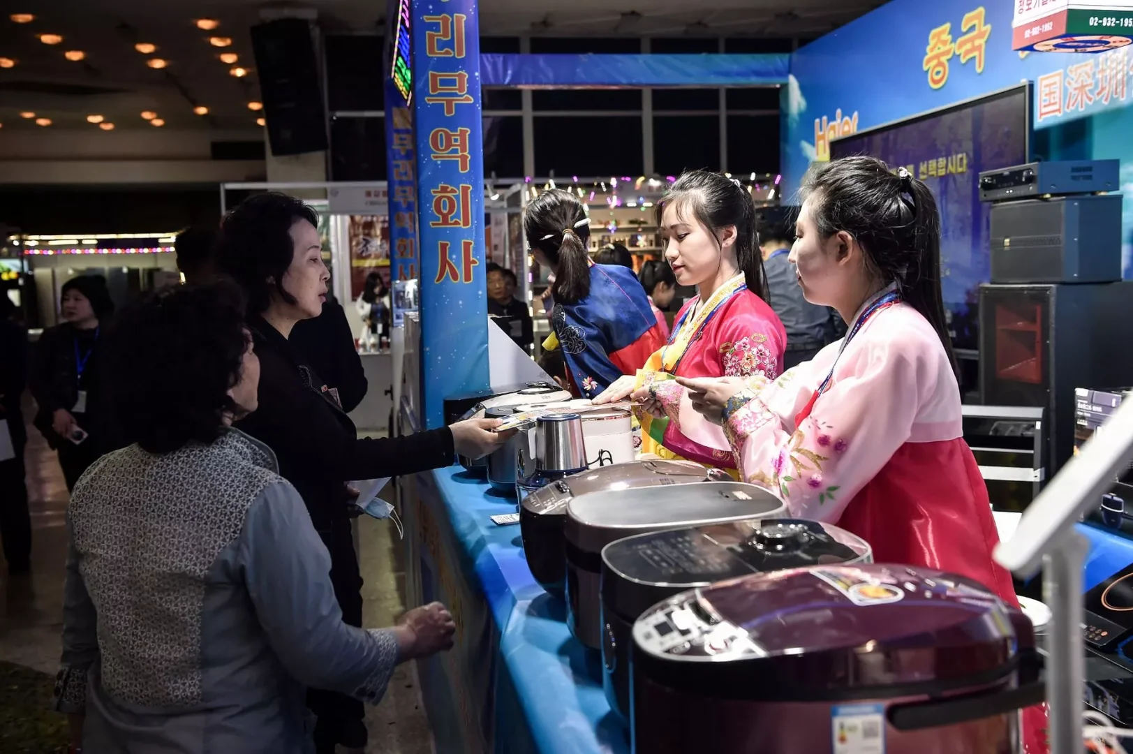 “平壤展览会”——朝鲜版的“广州十三行”