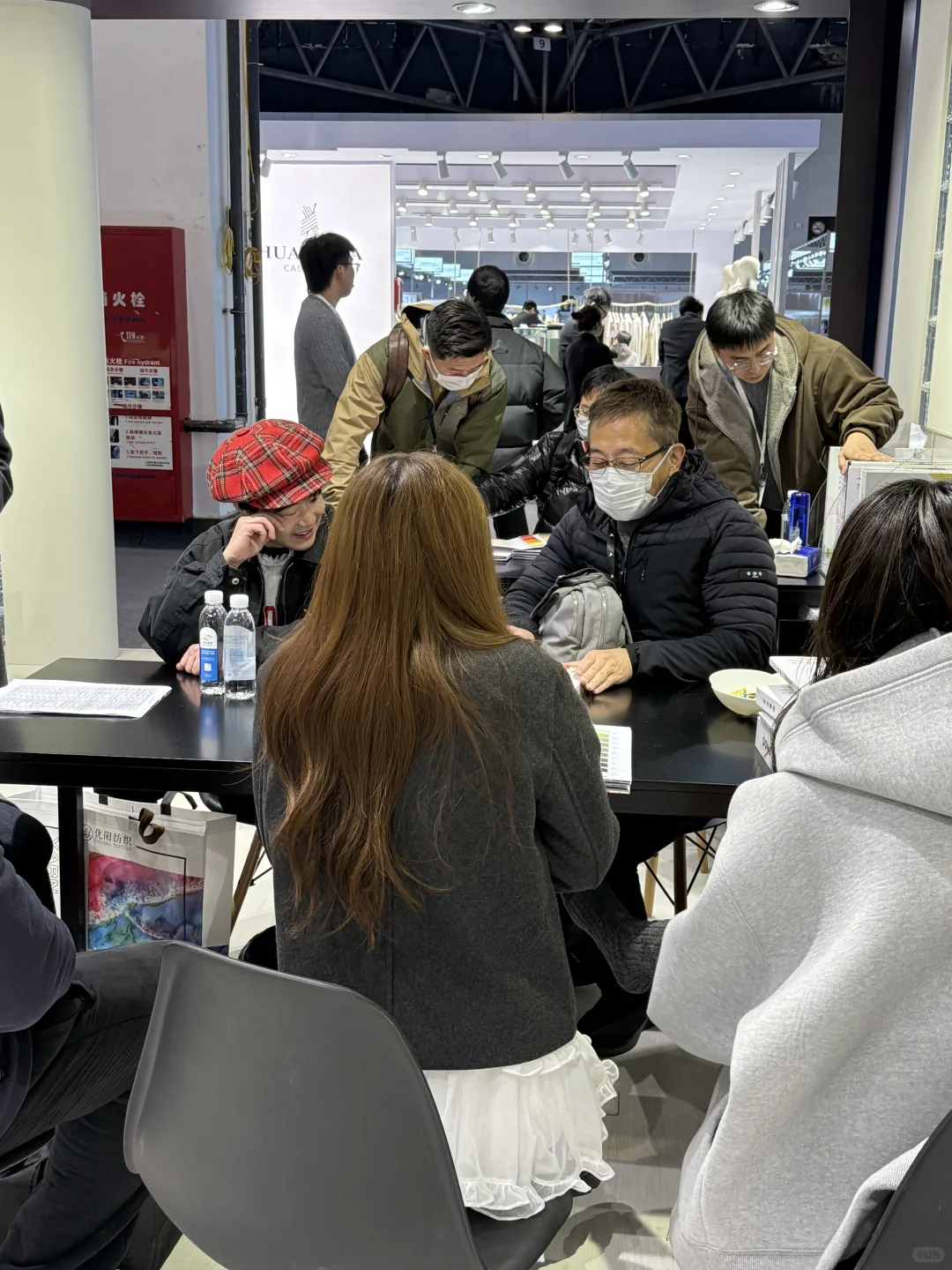 展会第一天，人好多啊...