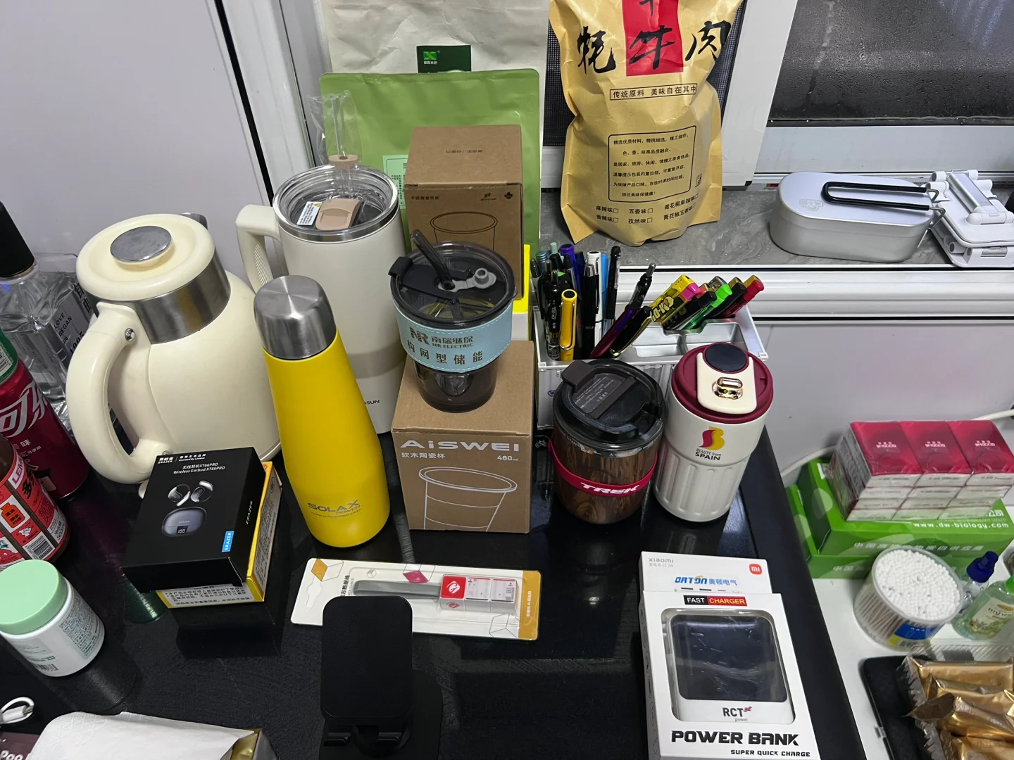 光伏展战果 进去先服务台领护照打卡