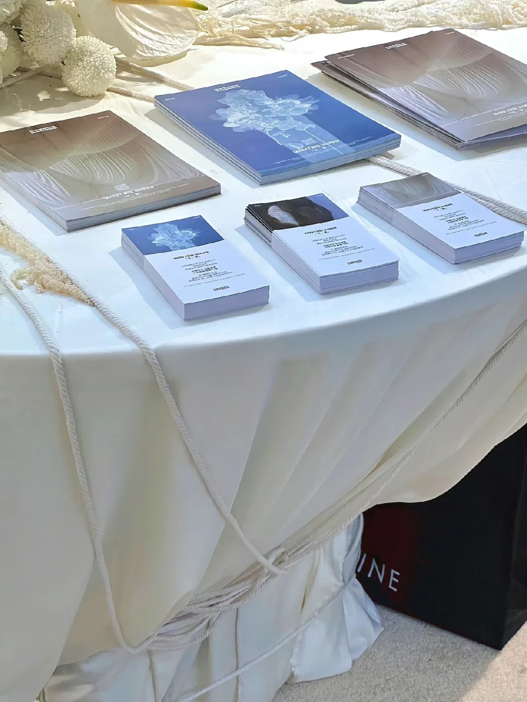 为KKKEEE冬季展会的展位设计与展陈