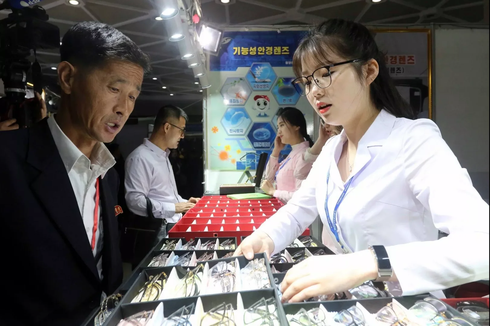 “平壤展览会”——朝鲜版的“广州十三行”