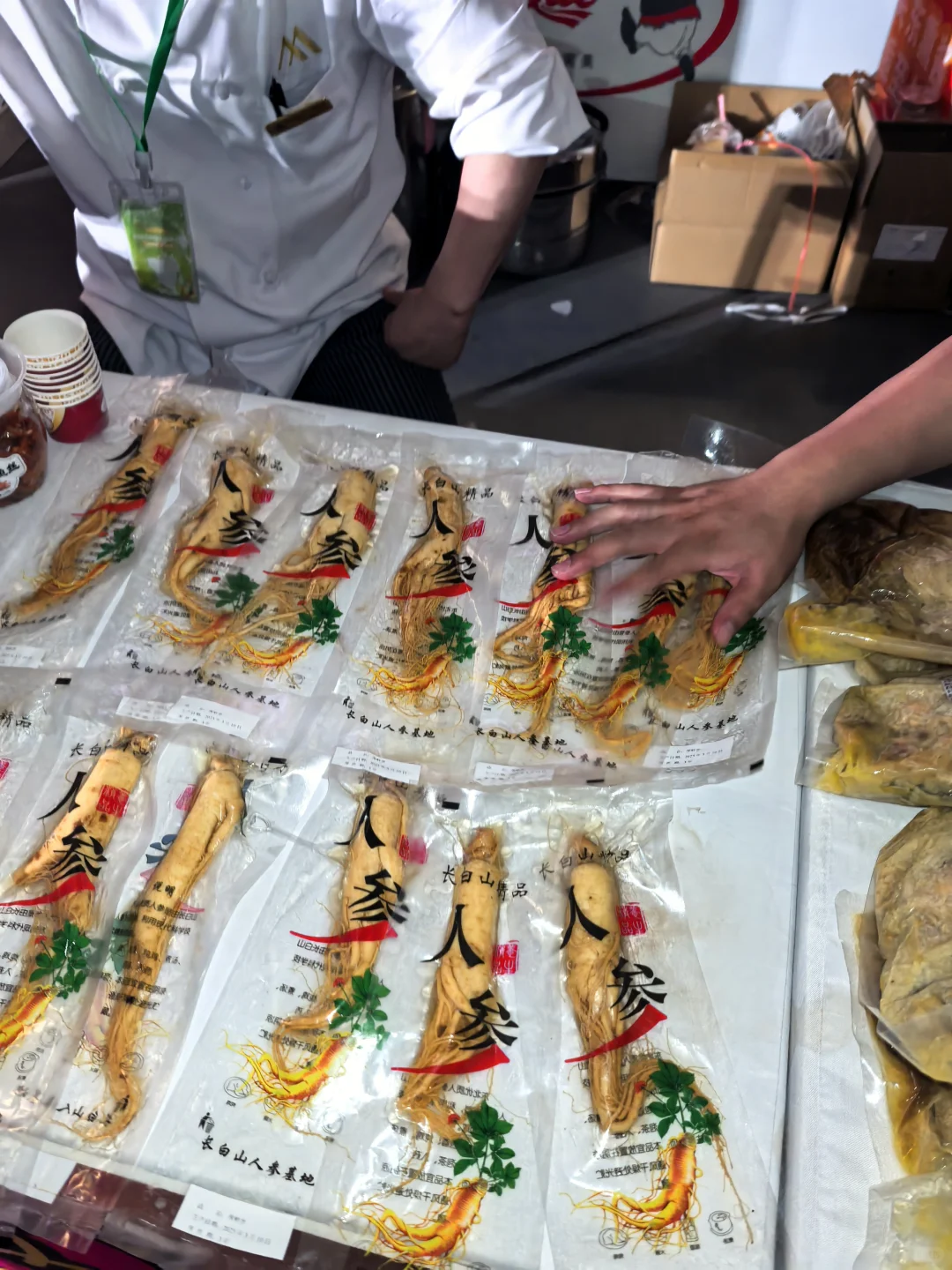 给明天去北展“味到京城美食节”馋猫的建议