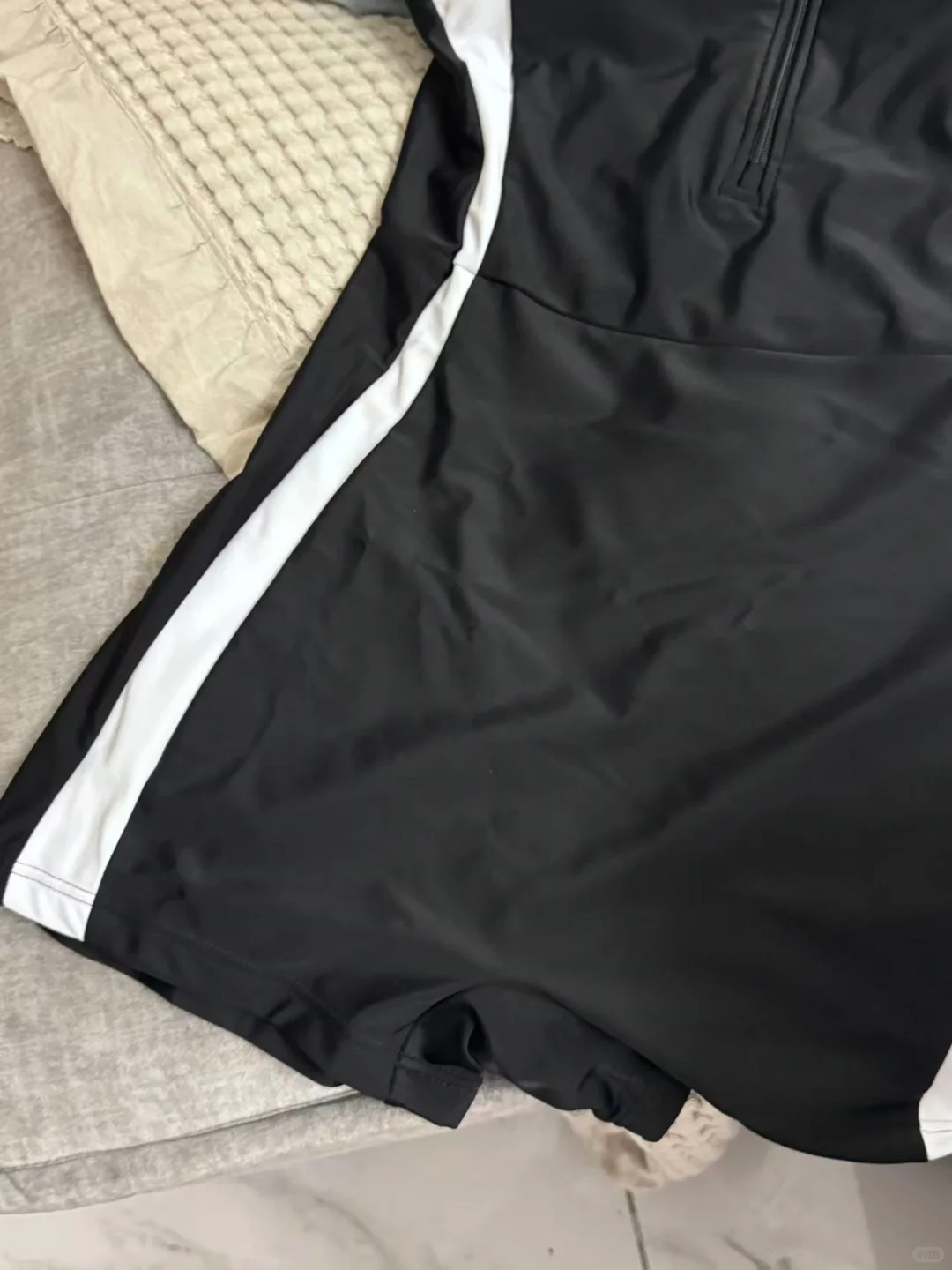 618新入的基础款平角泳衣 超爱