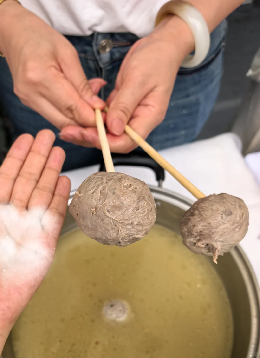 给明天去北展“味到京城美食节”馋猫的建议