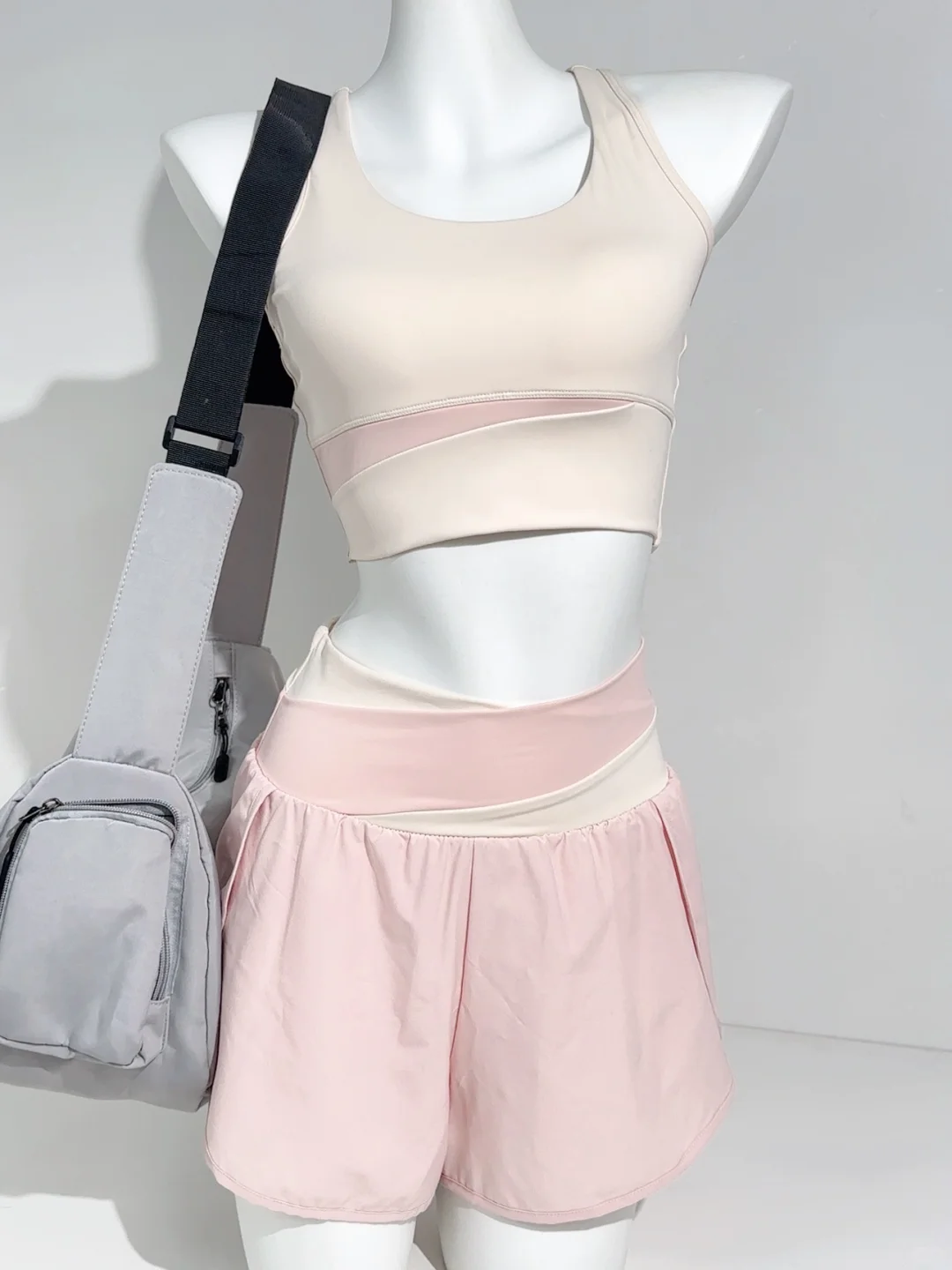 ?少女粉运动套装｜粉嫩少女心爆棚?49/套?
