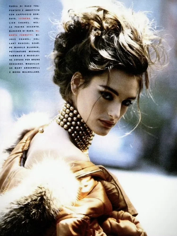 低眉浅眸｜1990年，意版VOGUE拍下的绝版大片