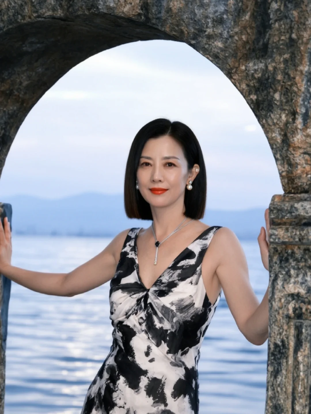 风韵犹存老阿姨，刷到请夸夸一下我吧！
