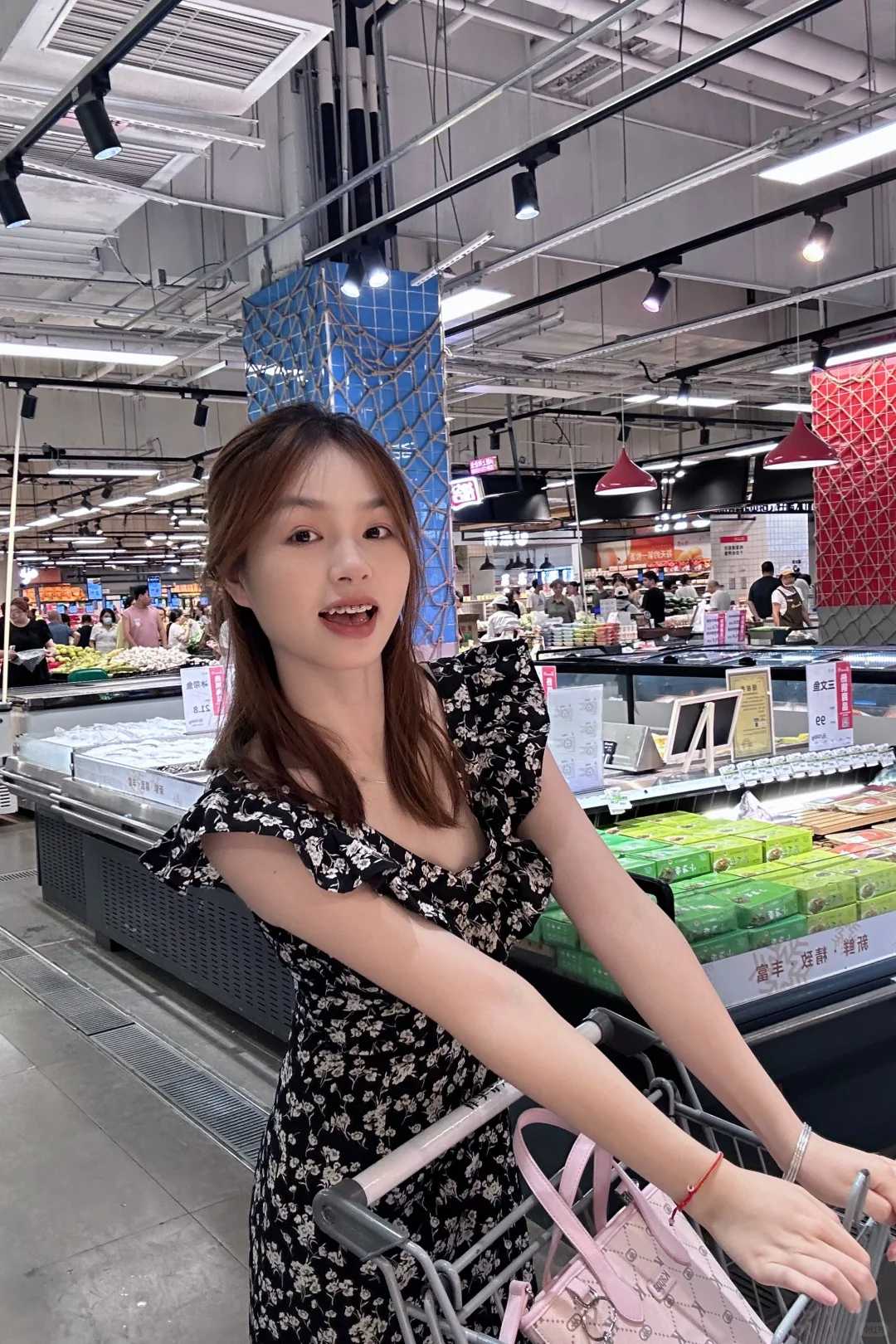 碎花裙人妻感啊啊啊！！！