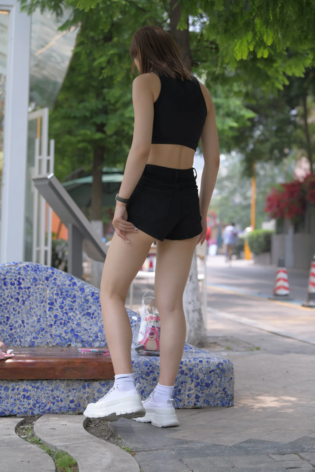 黑色，代表着神秘