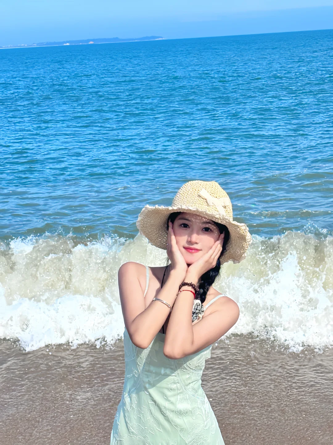 这个?来海边好出片～