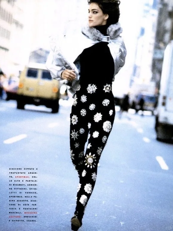 低眉浅眸｜1990年，意版VOGUE拍下的绝版大片