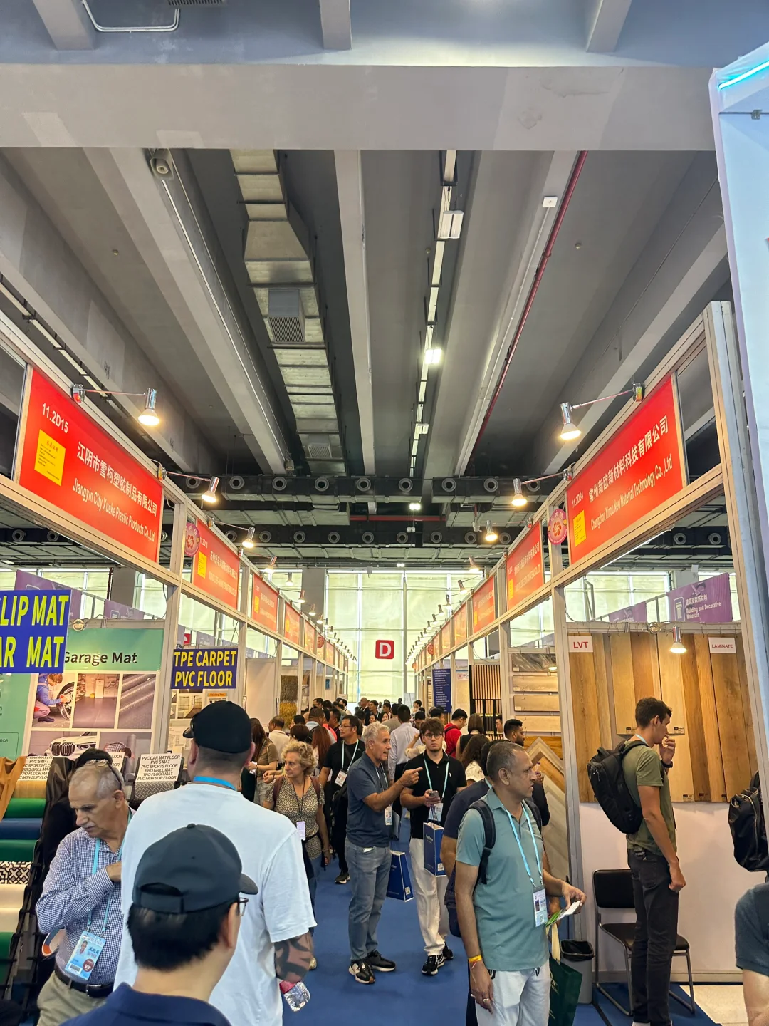 广交会第二期建材展馆境外采购商客流量爆满