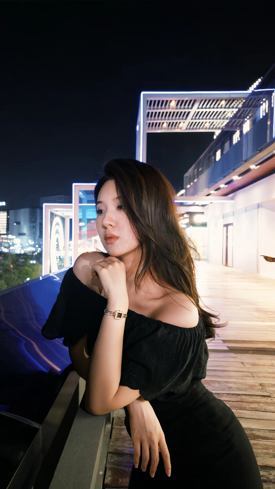 我要我艳丽无双，我要你见我一眼不能忘
