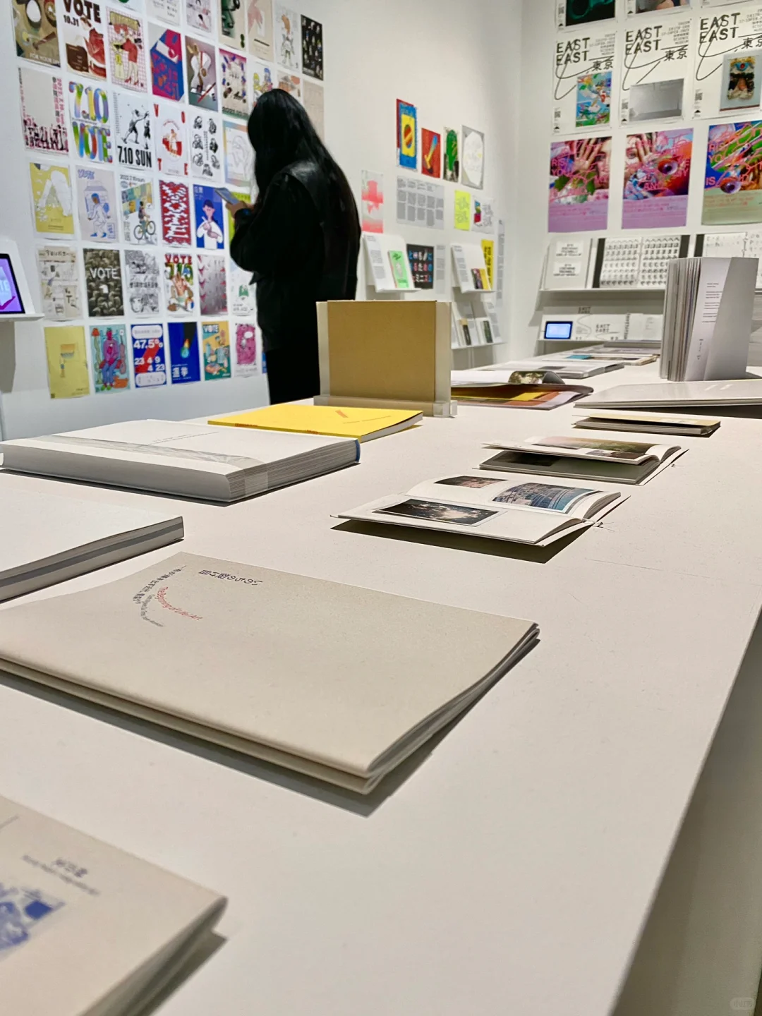 日本看展｜视传人看到会吻上来的平面设计