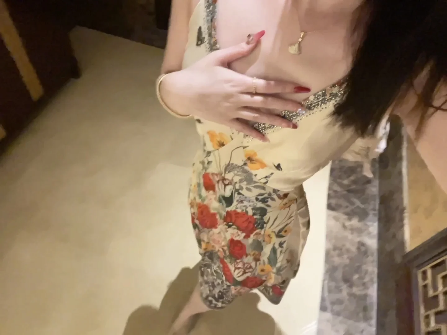 摇曳生姿大美女?