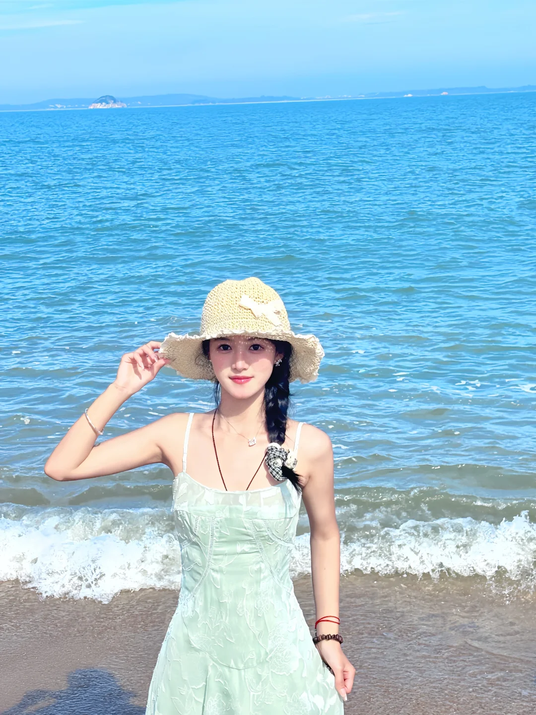 这个?来海边好出片～