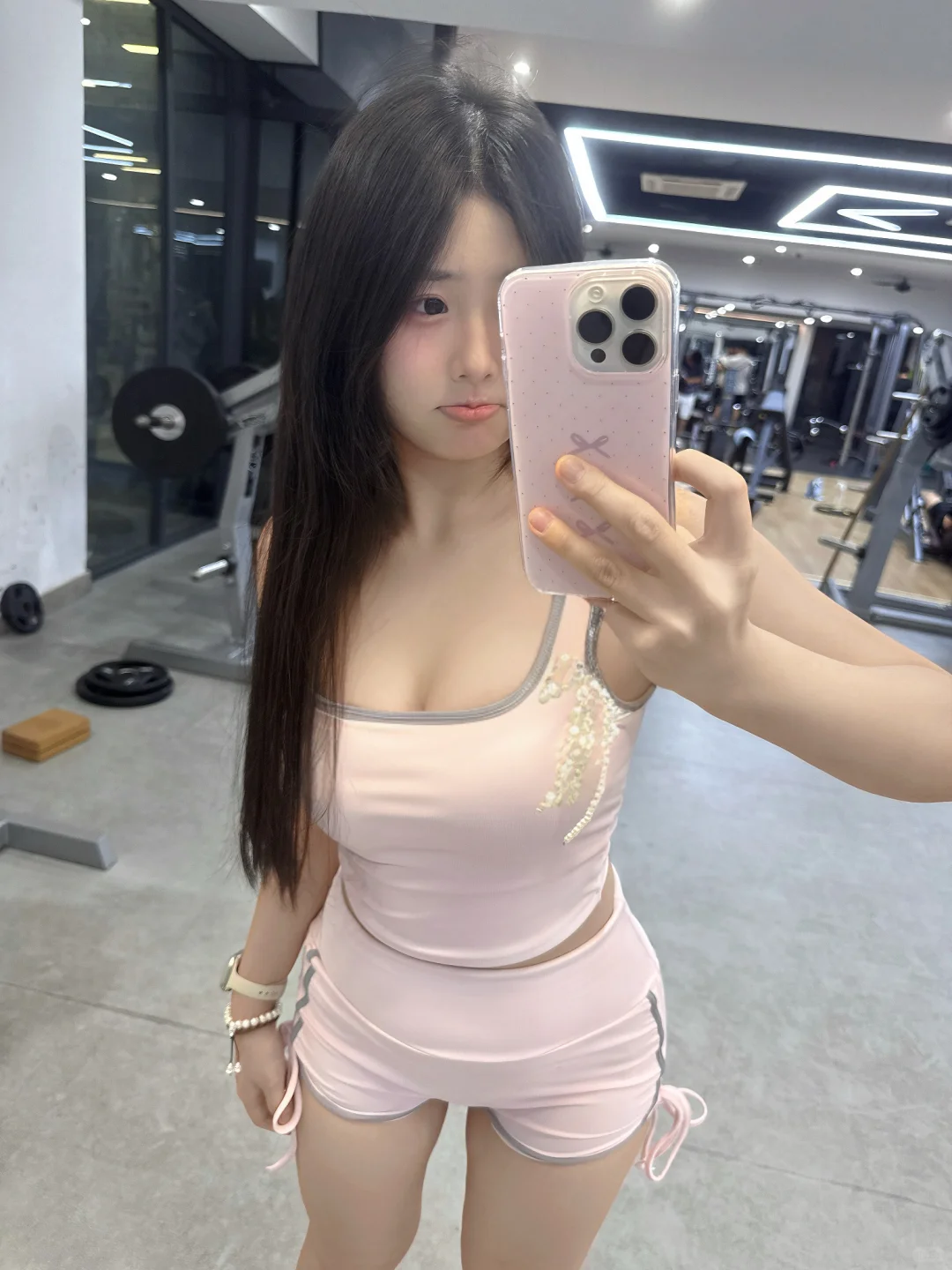 公主请穿上粉粉的瑜伽服?