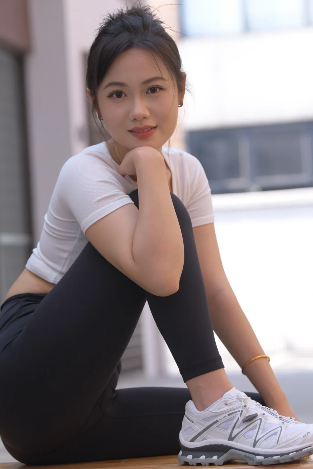 我真的爱我的小紧身瑜伽裤！