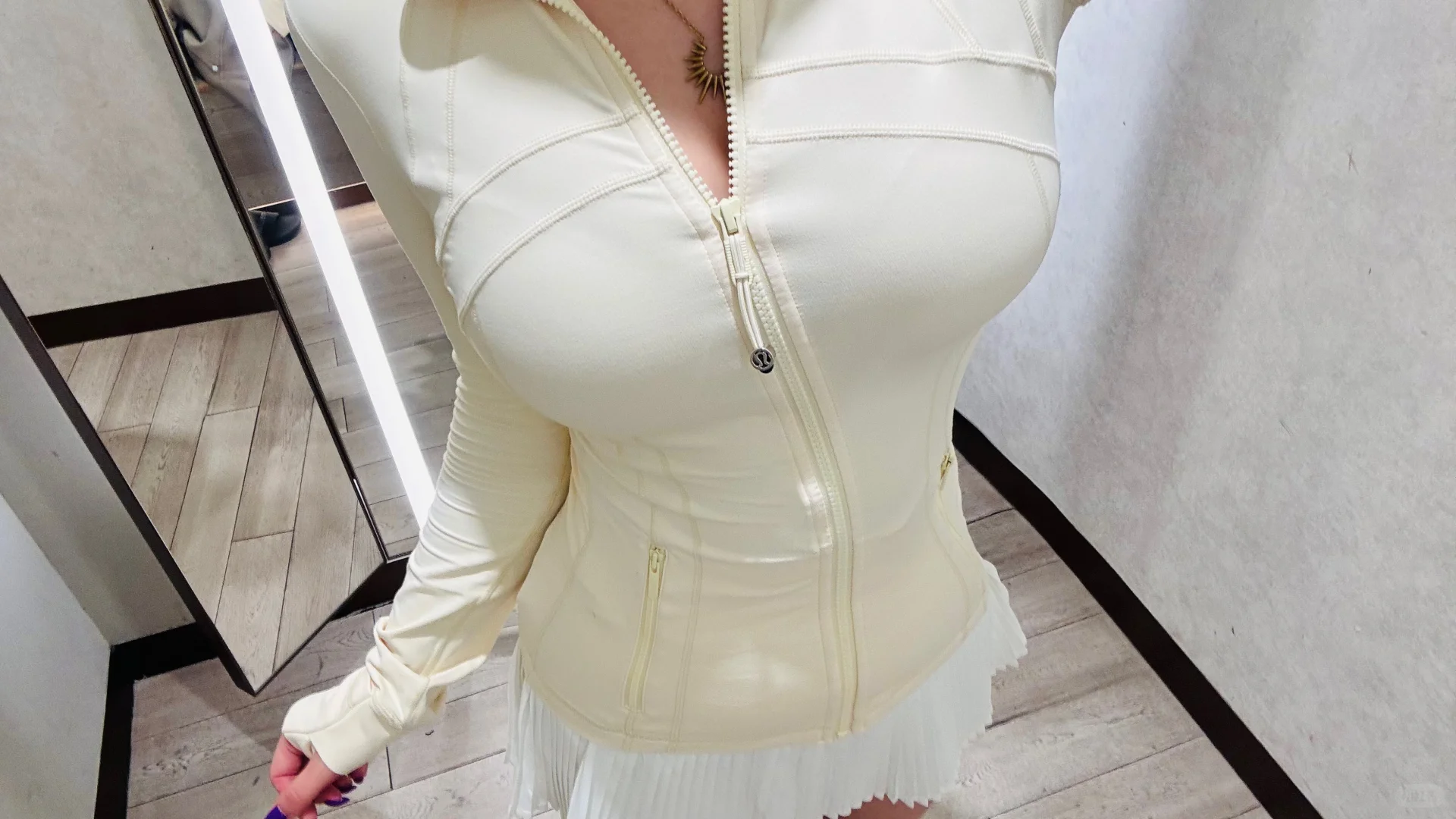 ?lululemon奶油黄色太嫩了?