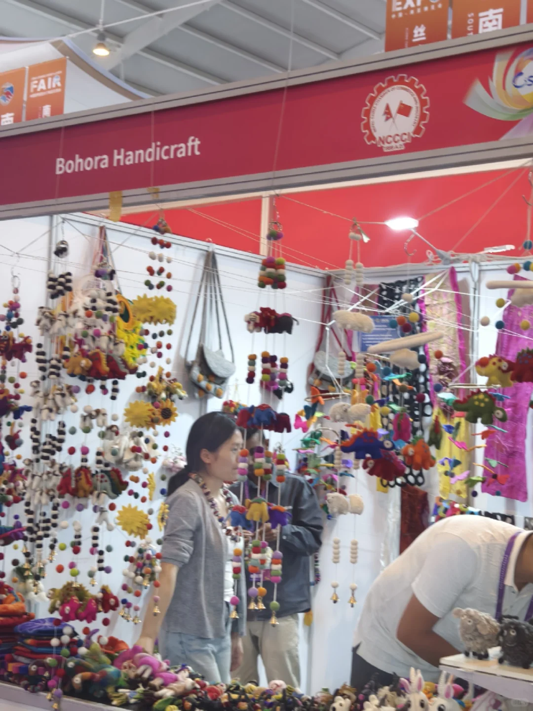 对南博会的手工制品没抵抗力