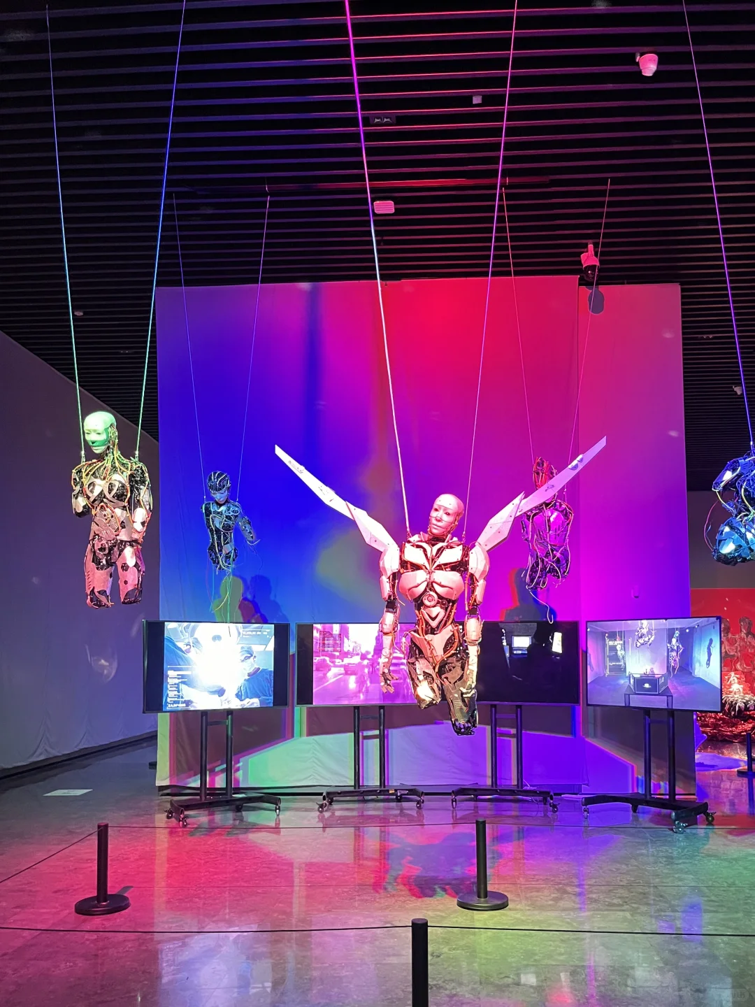 广州看展｜首届湾区当代艺术展太震撼了！！