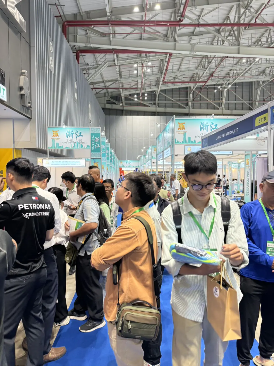 ??越南展会现场今日缩影