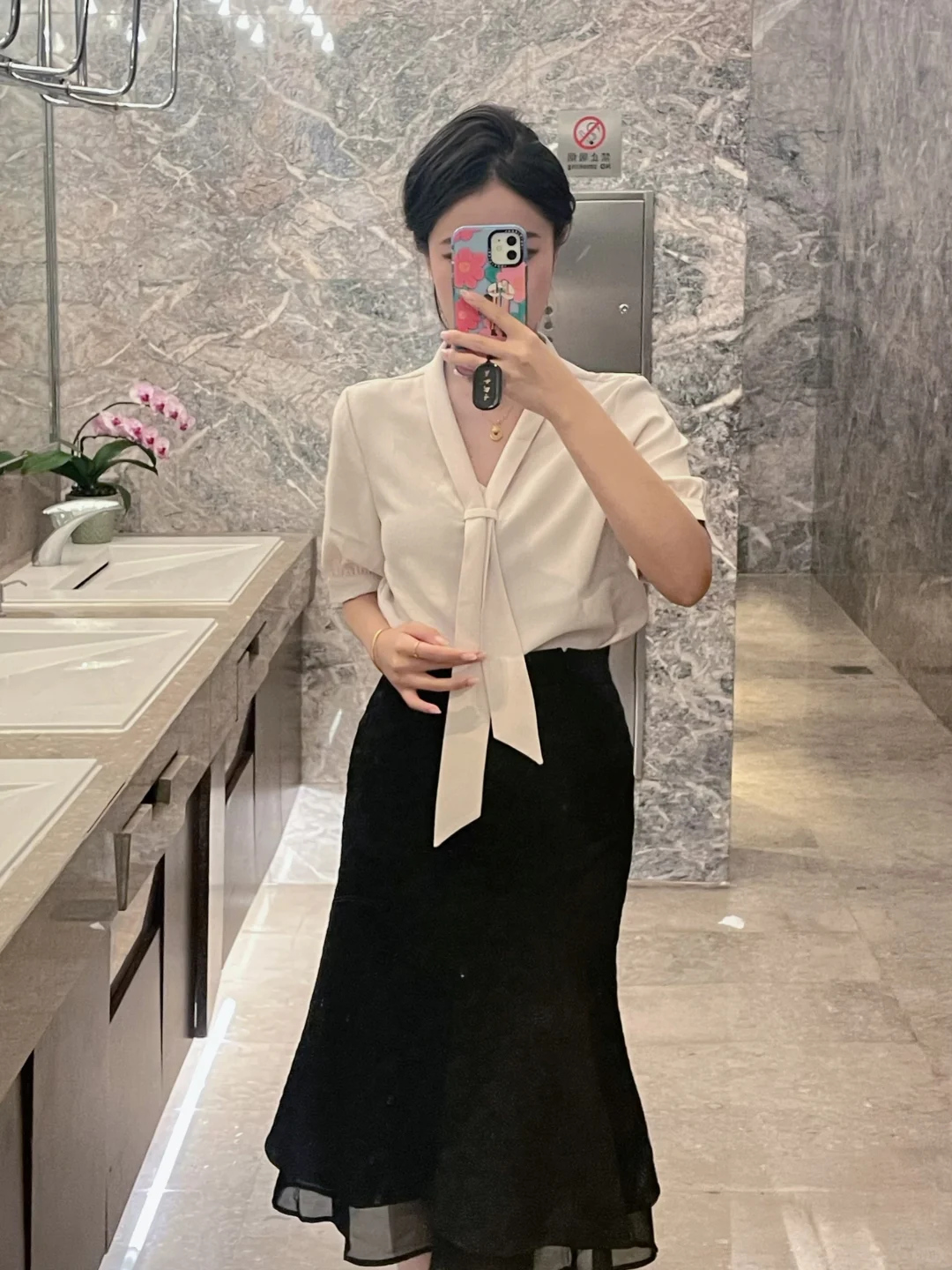 职场穿搭｜金秘书感金融职场美女穿搭