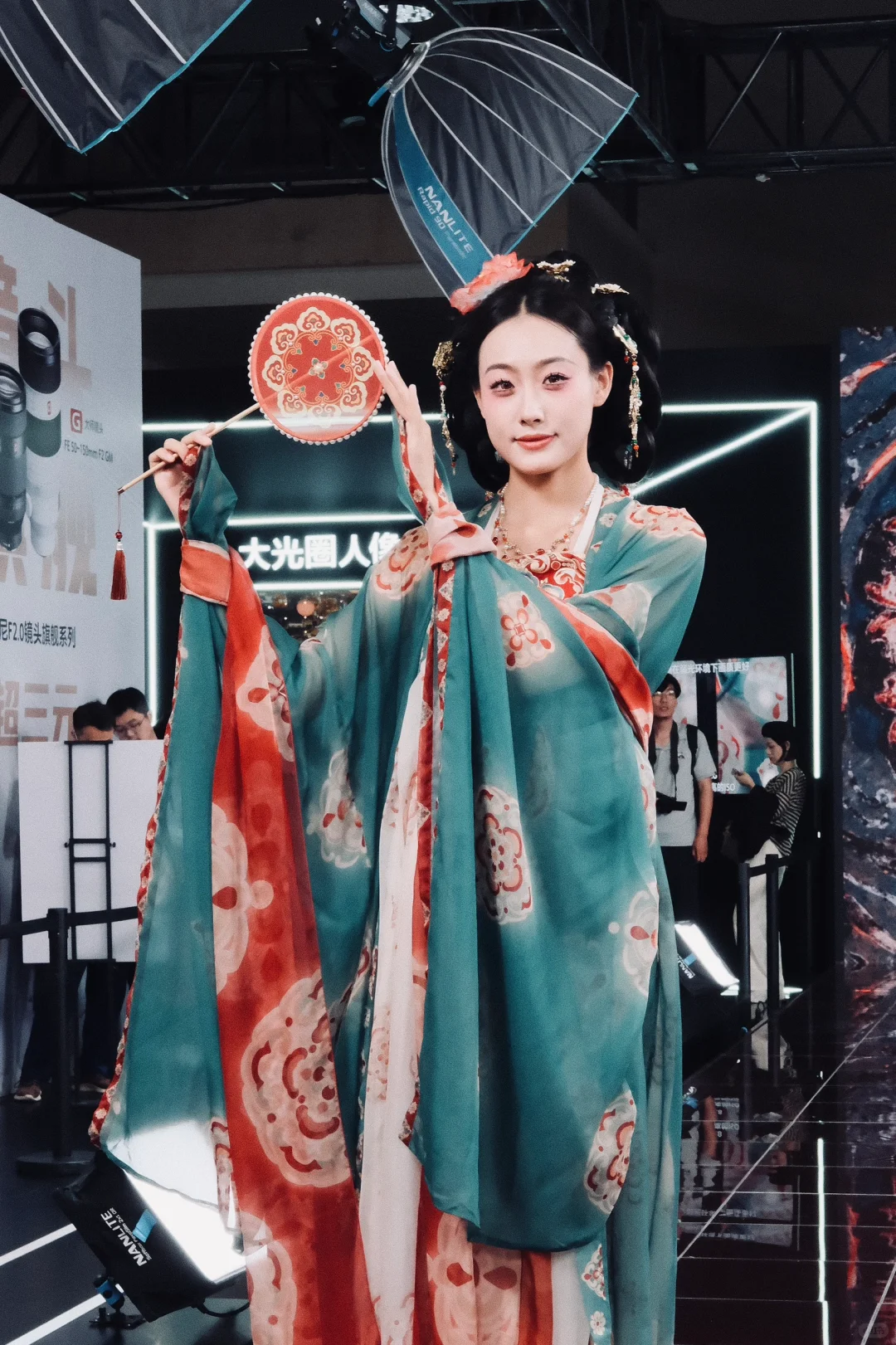 ?【富士XT5 | 探秘PE展！解锁人像三要素】✨