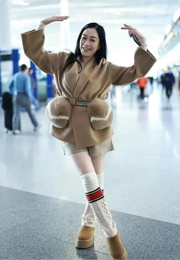 被雪场50+美少女治愈了❄️