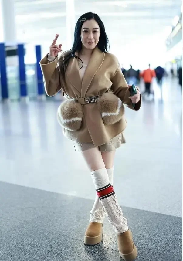 被雪场50+美少女治愈了❄️