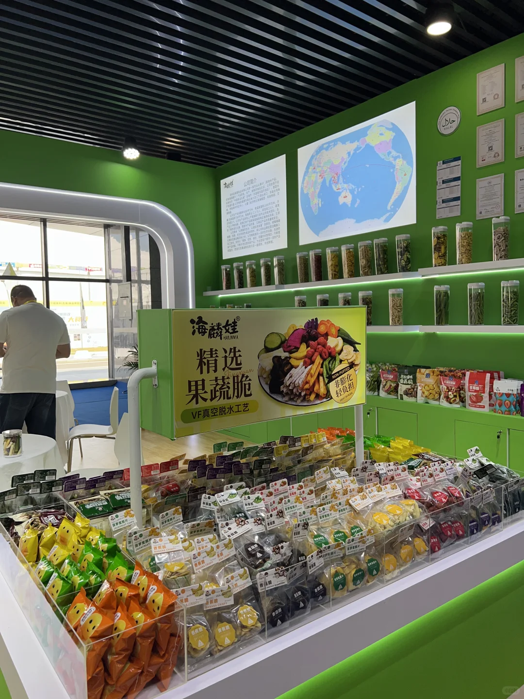 ?龙海食博会现场第一天