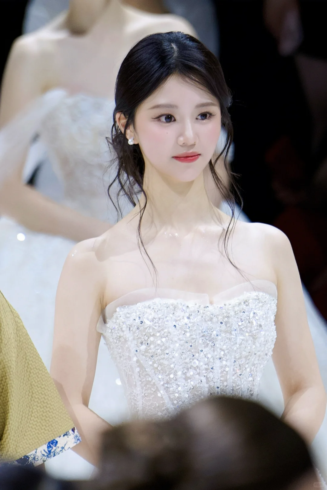 婚纱展偶遇小仙女，原来是乐华娱乐李佳佳！