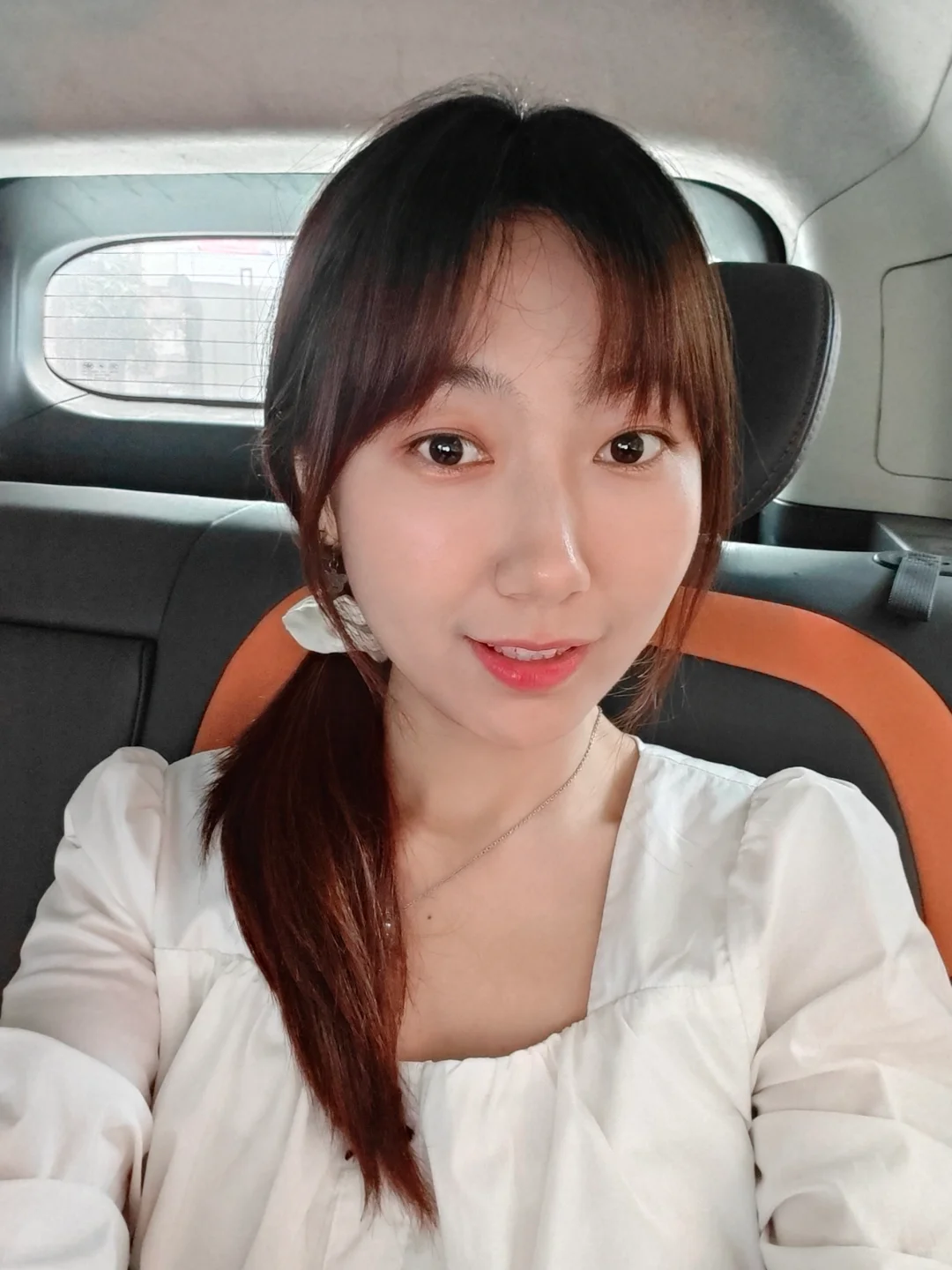 是不是男人都喜欢这种人妻感啊?