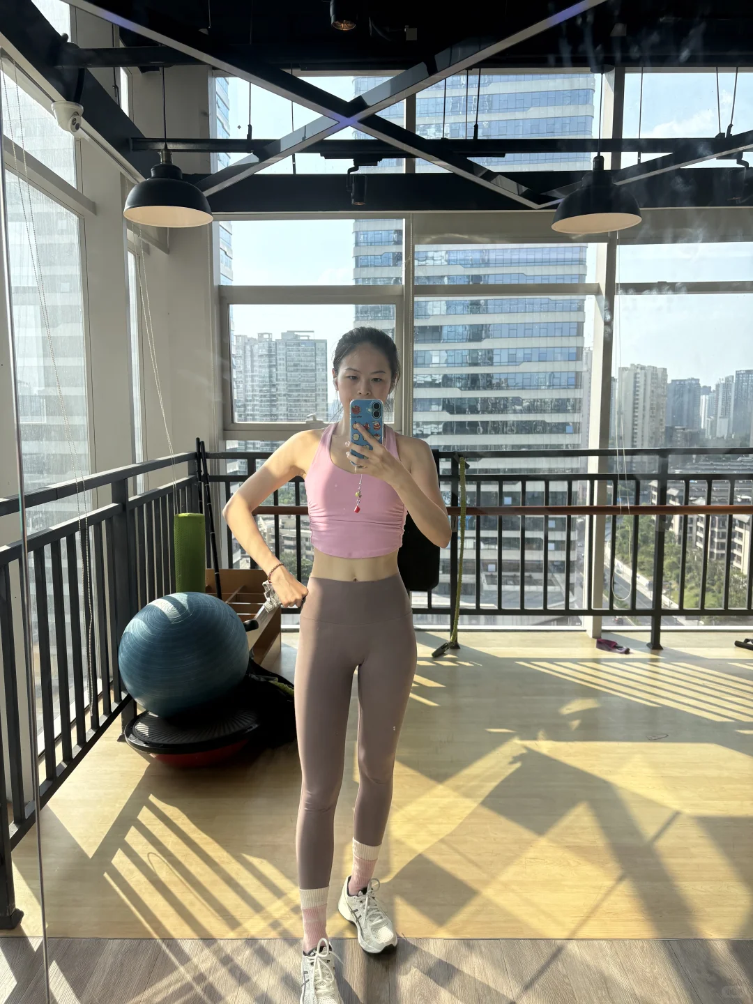 瑜伽裤推荐｜健身女最爱的几条瑜伽裤?